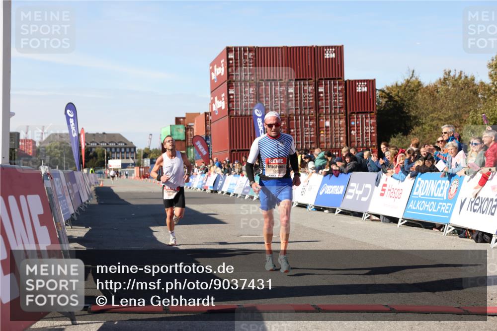 03.10.2025 - Köhlbrandbrückenlauf Lena Gebhardt http://msf.ph/oto/9037431 03.10.2025 12:50:57 Ziel 4072, 6216, 6552 meine-sportfotos.de
