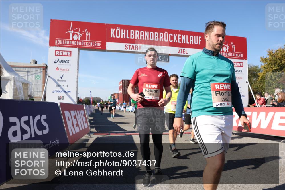 03.10.2025 - Köhlbrandbrückenlauf Lena Gebhardt http://msf.ph/oto/9037437 03.10.2025 13:14:31 Ziel 4259, 4400, 4426, 4509, 4684, 4788, 5132, 5249, 5782, 5805, 5902, 5903, 6012, 6512 meine-sportfotos.de
