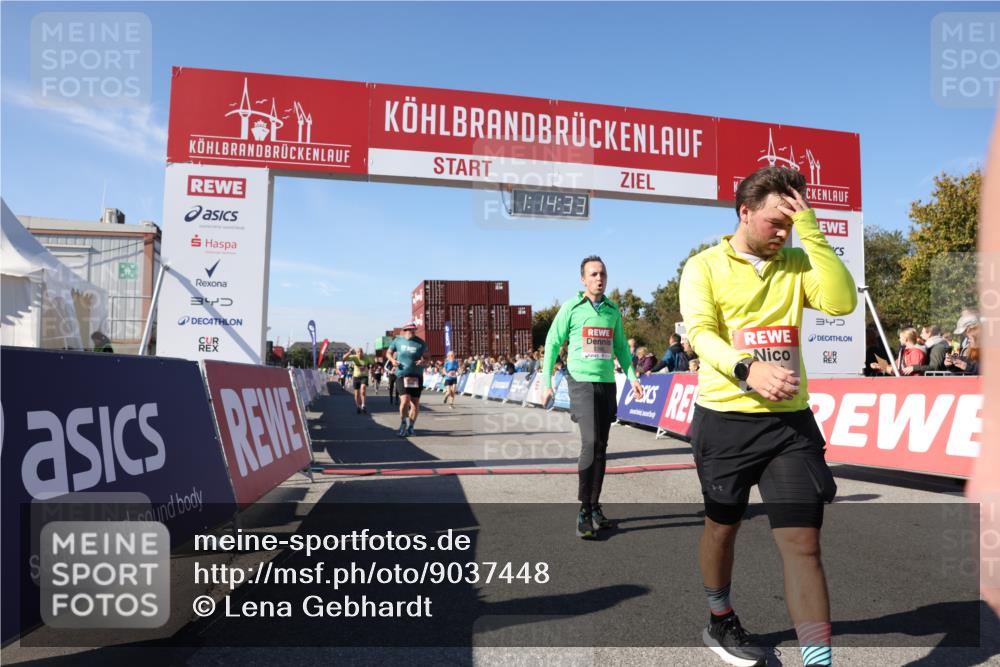 03.10.2025 - Köhlbrandbrückenlauf Lena Gebhardt http://msf.ph/oto/9037448 03.10.2025 13:14:33 Ziel 4259, 4400, 4426, 4509, 4684, 4788, 5132, 5249, 5782, 5805, 5902, 5903, 6012, 6512 meine-sportfotos.de