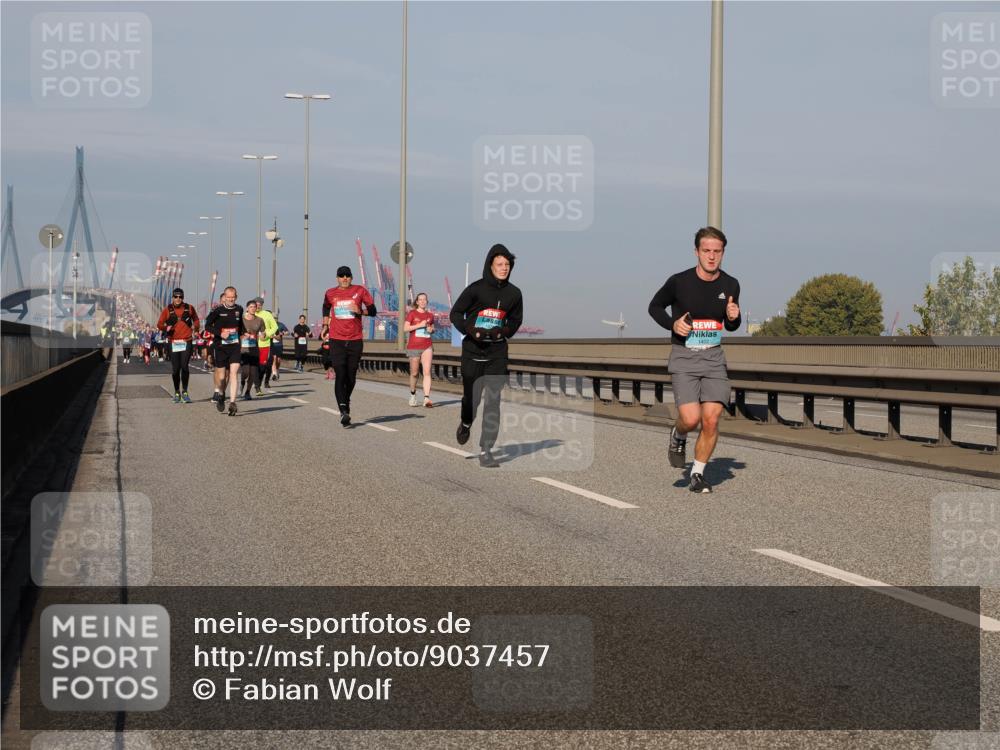 03.10.2025 - Köhlbrandbrückenlauf Fabian Wolf http://msf.ph/oto/9037457 03.10.2025 09:52:01 Position 3  meine-sportfotos.de
