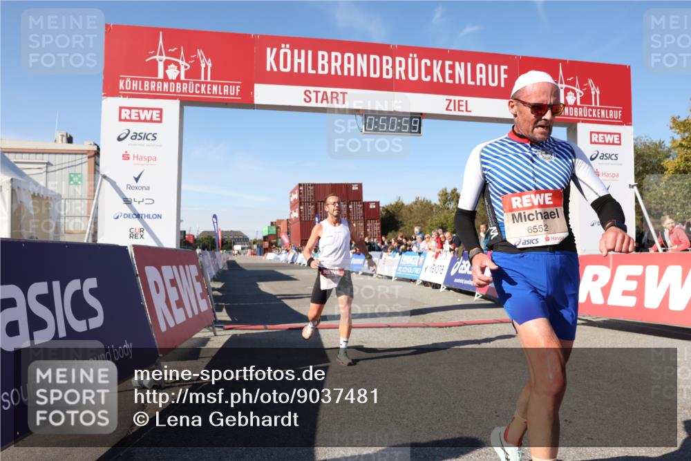 03.10.2025 - Köhlbrandbrückenlauf Lena Gebhardt http://msf.ph/oto/9037481 03.10.2025 12:50:59 Ziel 4072, 6216, 6552 meine-sportfotos.de