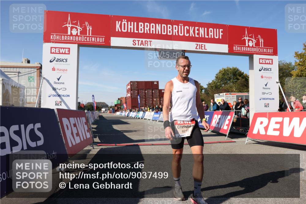 03.10.2025 - Köhlbrandbrückenlauf Lena Gebhardt http://msf.ph/oto/9037499 03.10.2025 12:51:00 Ziel 4072, 6216, 6552 meine-sportfotos.de