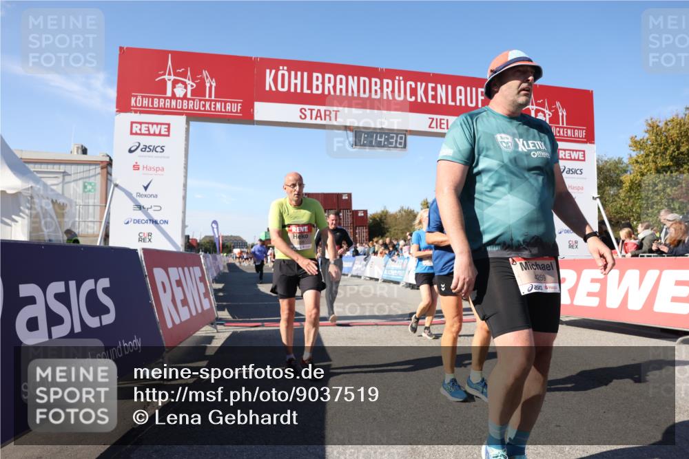 03.10.2025 - Köhlbrandbrückenlauf Lena Gebhardt http://msf.ph/oto/9037519 03.10.2025 13:14:38 Ziel 4259, 4400, 4424, 4509, 4684, 4692, 4788, 4869, 5249, 5782, 5805, 5902, 5903, 6316, 6448, 6849 meine-sportfotos.de