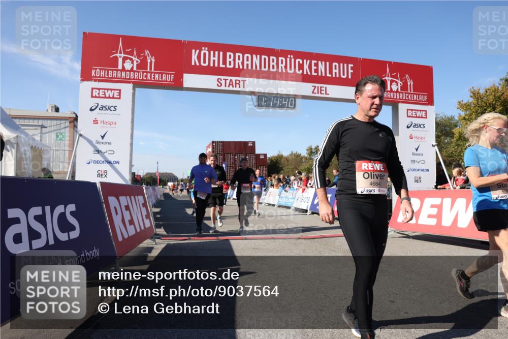03.10.2025 - Köhlbrandbrückenlauf Lena Gebhardt http://msf.ph/oto/9037564 03.10.2025 13:14:41 Ziel 4202, 4259, 4424, 4509, 4533, 4684, 4692, 4788, 4869, 5249, 5682, 5686, 5711, 5782, 6316, 6448, 6849 meine-sportfotos.de