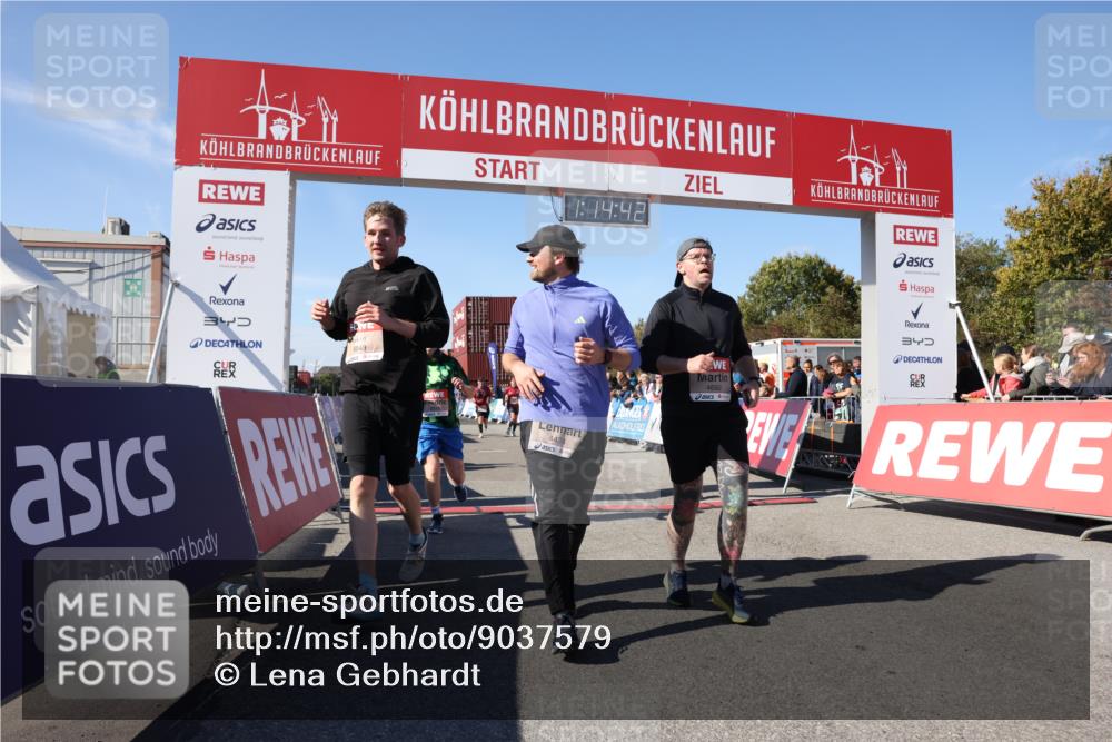 03.10.2025 - Köhlbrandbrückenlauf Lena Gebhardt http://msf.ph/oto/9037579 03.10.2025 13:14:42 Ziel 4202, 4259, 4424, 4509, 4533, 4684, 4692, 4788, 4869, 5249, 5682, 5686, 5711, 6316, 6344, 6448, 6849 meine-sportfotos.de
