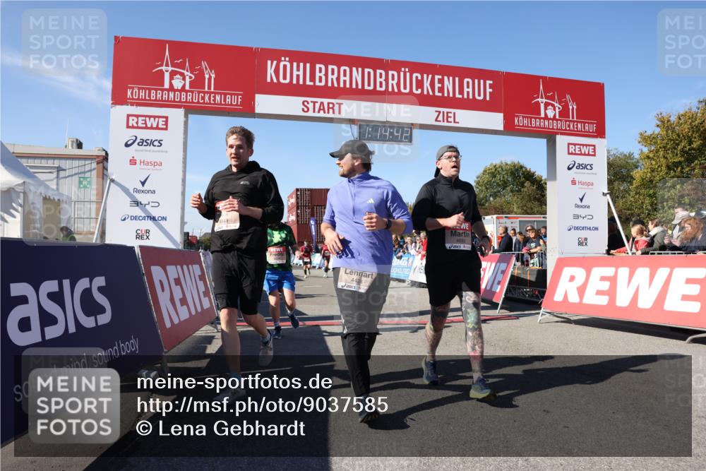 03.10.2025 - Köhlbrandbrückenlauf Lena Gebhardt http://msf.ph/oto/9037585 03.10.2025 13:14:42 Ziel 4202, 4259, 4424, 4509, 4533, 4684, 4692, 4788, 4869, 5249, 5682, 5686, 5711, 6316, 6344, 6448, 6849 meine-sportfotos.de