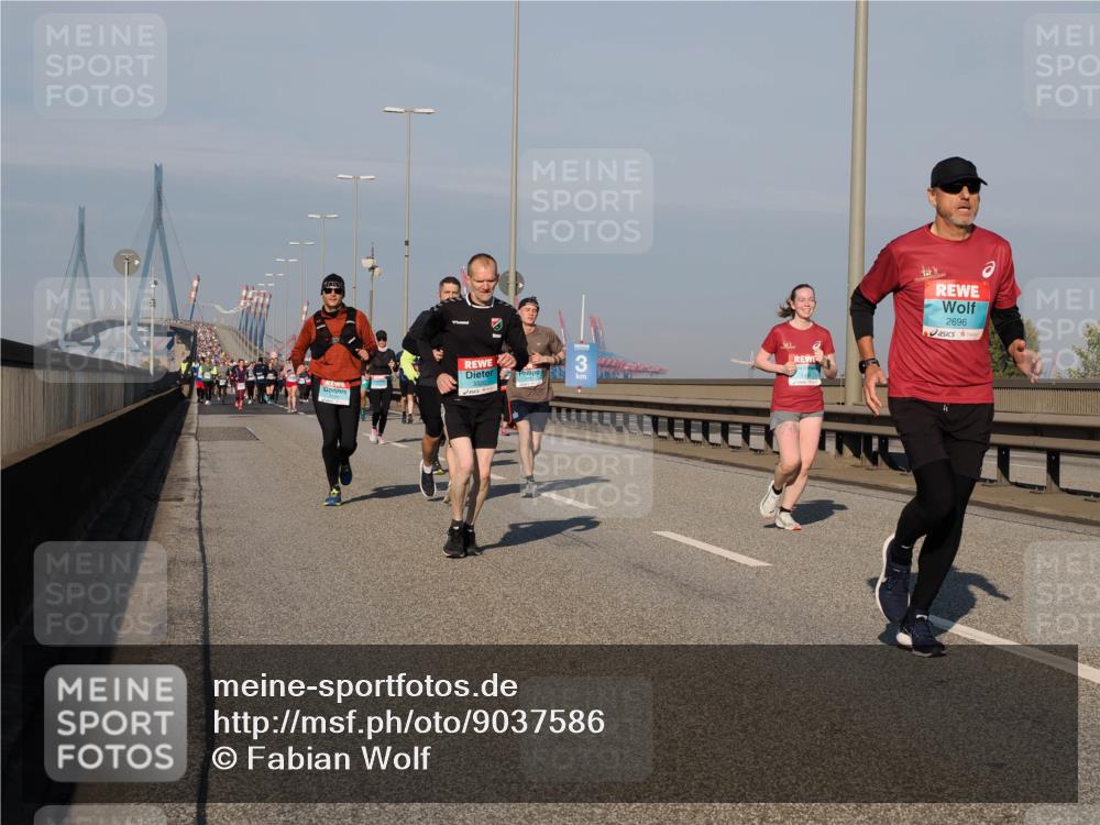 03.10.2025 - Köhlbrandbrückenlauf Fabian Wolf http://msf.ph/oto/9037586 03.10.2025 09:52:06 Position 3 2696 meine-sportfotos.de
