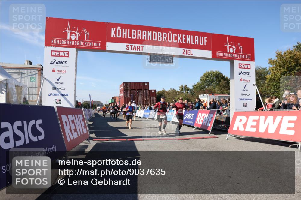 03.10.2025 - Köhlbrandbrückenlauf Lena Gebhardt http://msf.ph/oto/9037635 03.10.2025 13:14:46 Ziel 4202, 4224, 4424, 4533, 4684, 4692, 4788, 4869, 4890, 5249, 5525, 5535, 5682, 5686, 5711, 5760, 5761, 5814, 6316, 6344, 6448, 6849 meine-sportfotos.de