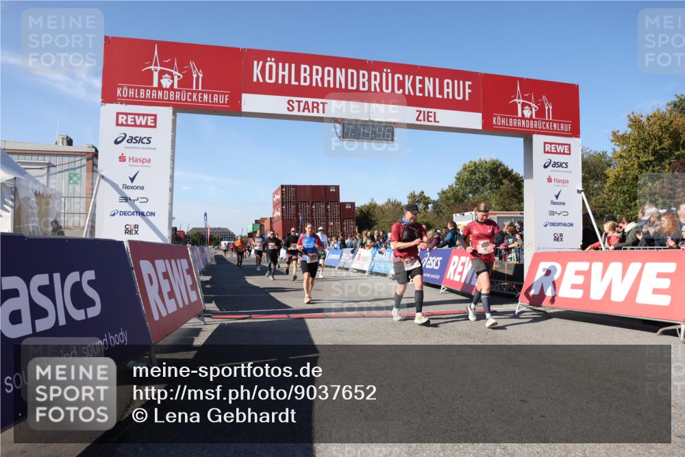 03.10.2025 - Köhlbrandbrückenlauf Lena Gebhardt http://msf.ph/oto/9037652 03.10.2025 13:14:46 Ziel 4202, 4224, 4424, 4533, 4684, 4692, 4788, 4869, 4890, 5249, 5525, 5535, 5682, 5686, 5711, 5760, 5761, 5814, 6316, 6344, 6448, 6849 meine-sportfotos.de