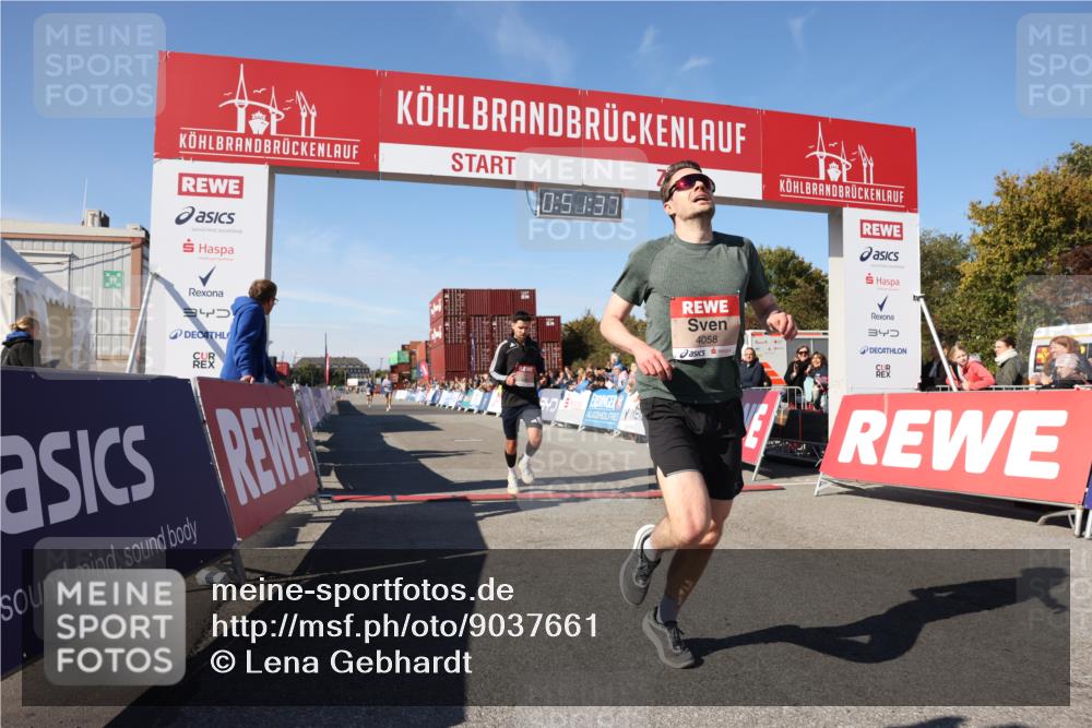 03.10.2025 - Köhlbrandbrückenlauf Lena Gebhardt http://msf.ph/oto/9037661 03.10.2025 12:51:38 Ziel 4058, 4087, 6458, 6793 meine-sportfotos.de
