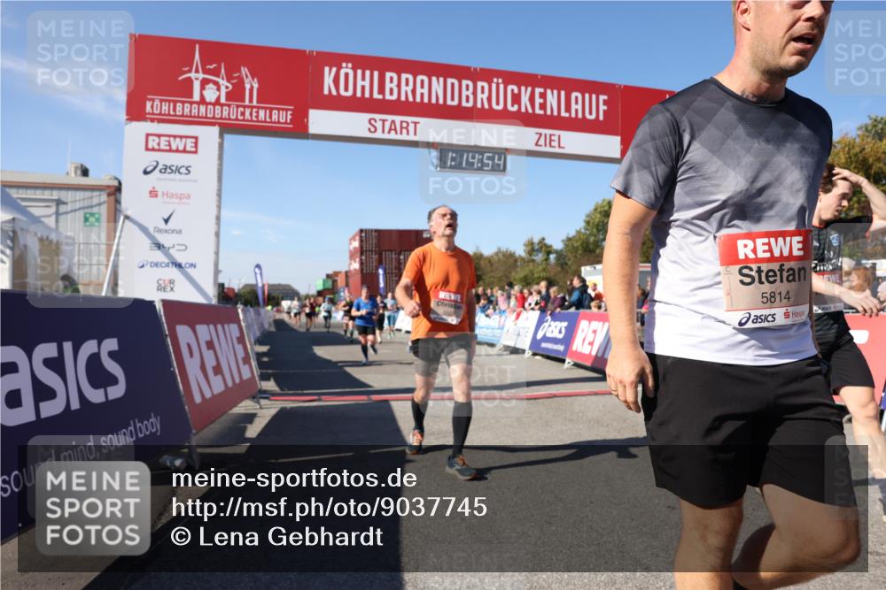 03.10.2025 - Köhlbrandbrückenlauf Lena Gebhardt http://msf.ph/oto/9037745 03.10.2025 13:14:54 Ziel 4202, 4224, 4232, 4406, 4533, 4784, 4890, 5054, 5525, 5535, 5682, 5686, 5711, 5737, 5760, 5761, 5814, 6017, 6128, 6129, 6293, 6344, 6815 meine-sportfotos.de