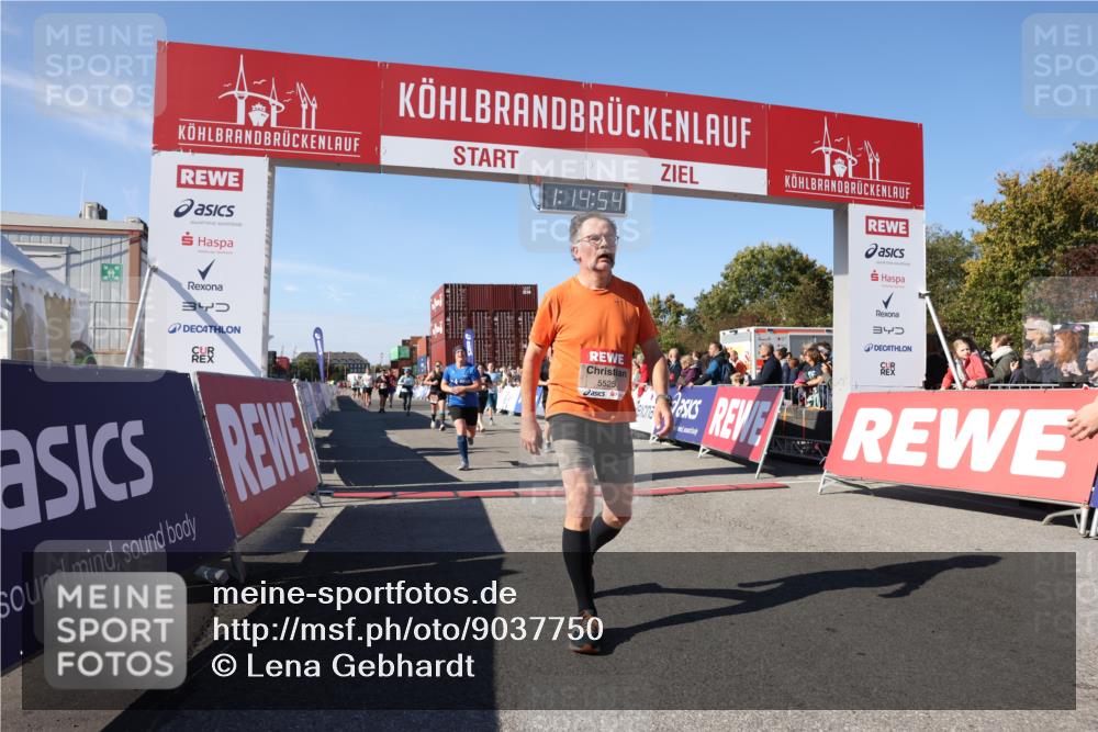 03.10.2025 - Köhlbrandbrückenlauf Lena Gebhardt http://msf.ph/oto/9037750 03.10.2025 13:14:55 Ziel 4202, 4224, 4232, 4406, 4533, 4784, 4890, 5054, 5525, 5535, 5682, 5686, 5711, 5737, 5760, 5761, 5814, 6017, 6128, 6129, 6293, 6344, 6815 meine-sportfotos.de