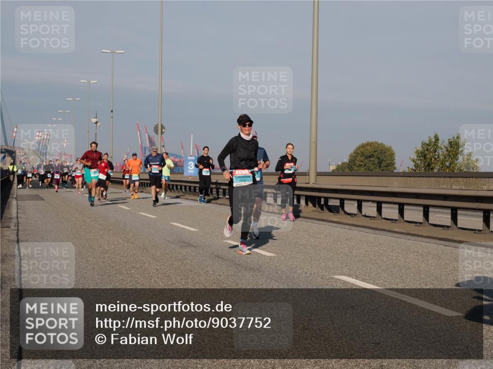 03.10.2025 - Köhlbrandbrückenlauf Fabian Wolf http://msf.ph/oto/9037752 03.10.2025 09:52:14 Position 3 3 meine-sportfotos.de