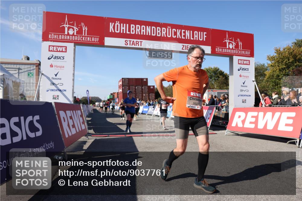 03.10.2025 - Köhlbrandbrückenlauf Lena Gebhardt http://msf.ph/oto/9037761 03.10.2025 13:14:55 Ziel 4202, 4224, 4232, 4406, 4533, 4784, 4890, 5054, 5525, 5535, 5682, 5686, 5711, 5737, 5760, 5761, 5814, 6017, 6128, 6129, 6293, 6344, 6815 meine-sportfotos.de