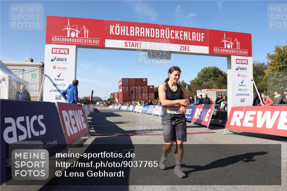 03.10.2025 - Köhlbrandbrückenlauf Lena Gebhardt http://msf.ph/oto/9037765 03.10.2025 12:52:05 Ziel 4092 meine-sportfotos.de