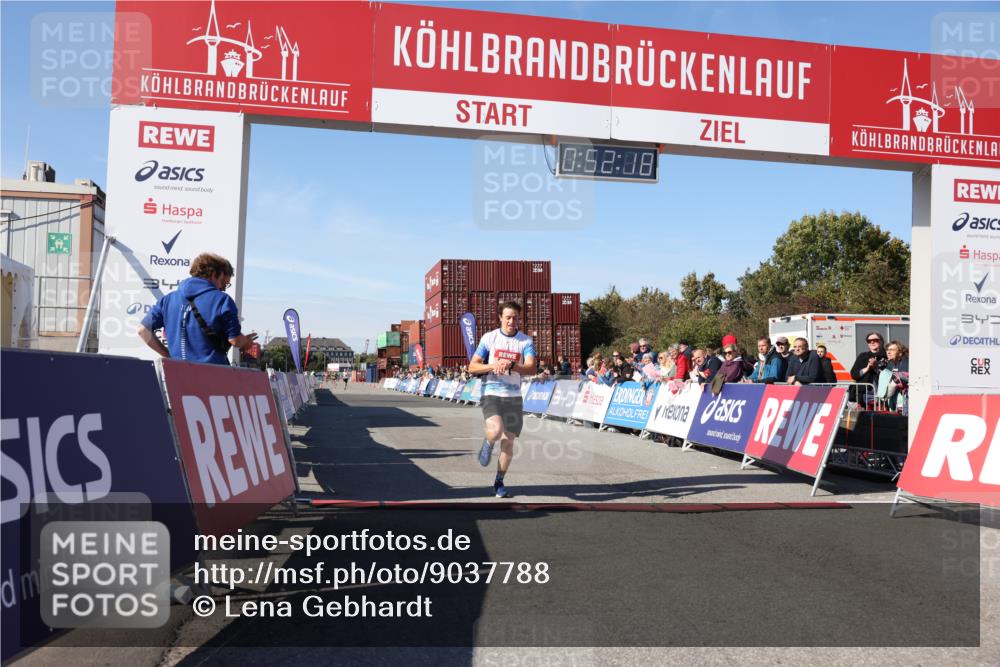 03.10.2025 - Köhlbrandbrückenlauf Lena Gebhardt http://msf.ph/oto/9037788 03.10.2025 12:52:19 Ziel 4301 meine-sportfotos.de