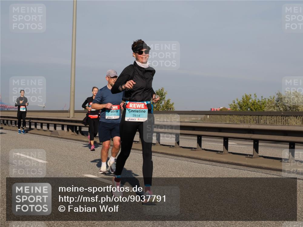 03.10.2025 - Köhlbrandbrückenlauf Fabian Wolf http://msf.ph/oto/9037791 03.10.2025 09:52:16 Position 3 2733, 2814 meine-sportfotos.de