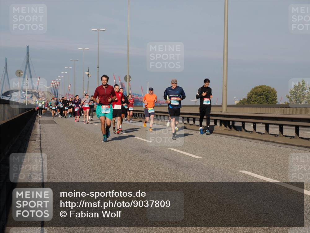 03.10.2025 - Köhlbrandbrückenlauf Fabian Wolf http://msf.ph/oto/9037809 03.10.2025 09:52:18 Position 3  meine-sportfotos.de