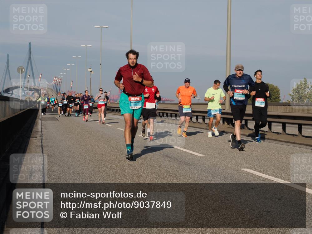 03.10.2025 - Köhlbrandbrückenlauf Fabian Wolf http://msf.ph/oto/9037849 03.10.2025 09:52:20 Position 3 3177, 1250 meine-sportfotos.de