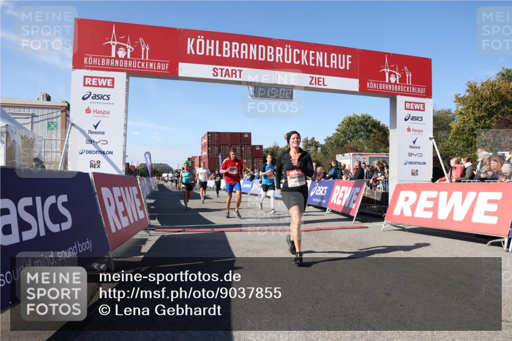 03.10.2025 - Köhlbrandbrückenlauf Lena Gebhardt http://msf.ph/oto/9037855 03.10.2025 13:15:02 Ziel 4090, 4232, 4244, 4282, 4406, 4784, 5054, 5173, 5737, 6017, 6128, 6129, 6189, 6293, 6454, 6810, 6815 meine-sportfotos.de