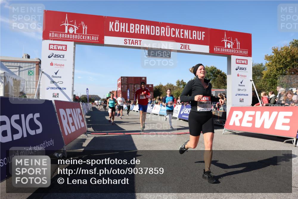03.10.2025 - Köhlbrandbrückenlauf Lena Gebhardt http://msf.ph/oto/9037859 03.10.2025 13:15:03 Ziel 4090, 4232, 4244, 4282, 4406, 4784, 5054, 5173, 5737, 6017, 6128, 6129, 6189, 6249, 6252, 6293, 6454, 6810, 6815 meine-sportfotos.de