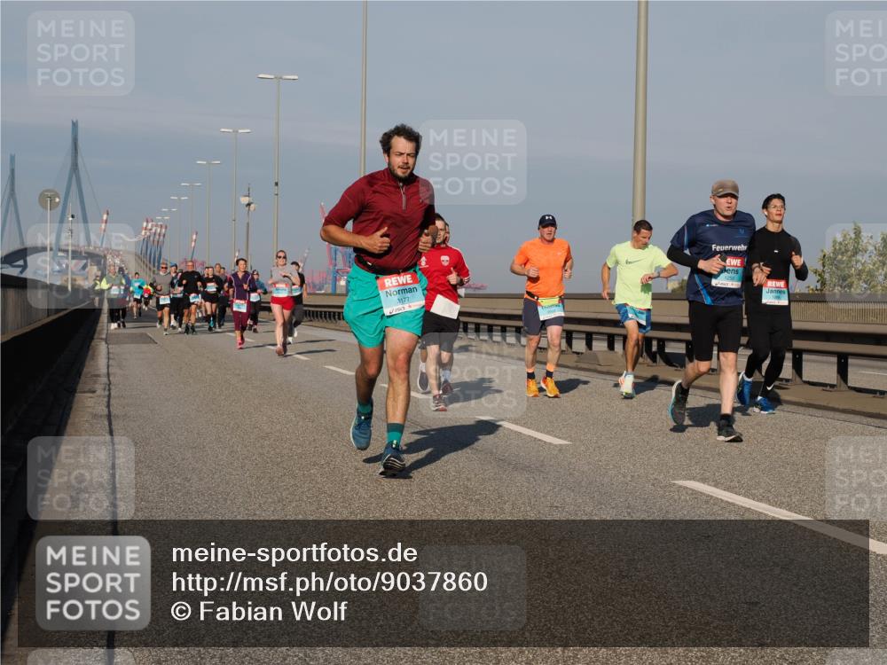 03.10.2025 - Köhlbrandbrückenlauf Fabian Wolf http://msf.ph/oto/9037860 03.10.2025 09:52:21 Position 3 3177 meine-sportfotos.de