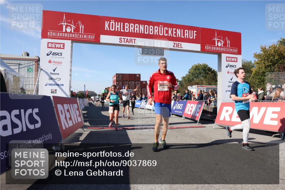 03.10.2025 - Köhlbrandbrückenlauf Lena Gebhardt http://msf.ph/oto/9037869 03.10.2025 13:15:04 Ziel 4090, 4232, 4244, 4282, 4406, 4784, 5054, 5173, 5186, 5737, 6017, 6128, 6129, 6189, 6249, 6252, 6293, 6454, 6810, 6815 meine-sportfotos.de