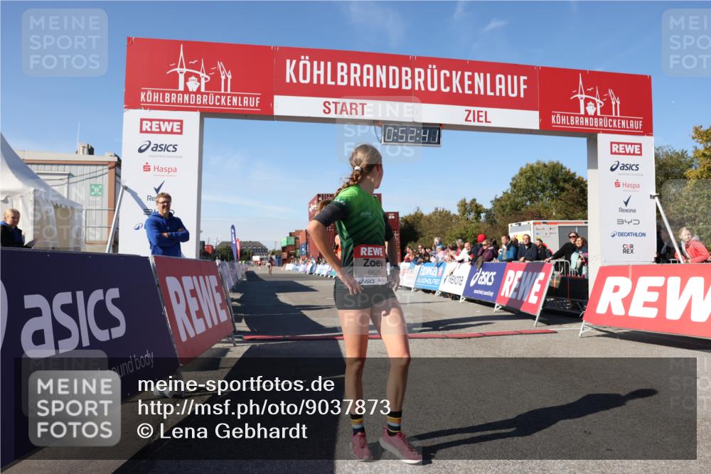 03.10.2025 - Köhlbrandbrückenlauf Lena Gebhardt http://msf.ph/oto/9037873 03.10.2025 12:52:41 Ziel 4013, 4019, 6087, 6625 meine-sportfotos.de