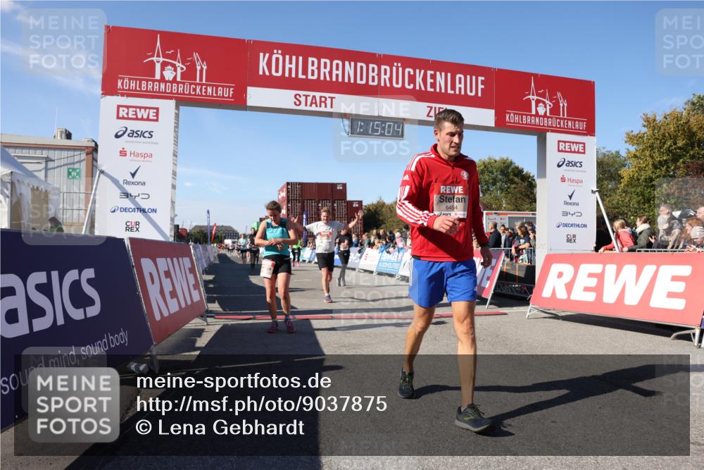 03.10.2025 - Köhlbrandbrückenlauf Lena Gebhardt http://msf.ph/oto/9037875 03.10.2025 13:15:05 Ziel 4090, 4232, 4244, 4282, 4406, 4784, 5054, 5173, 5186, 5737, 6017, 6128, 6129, 6189, 6249, 6252, 6293, 6370, 6454, 6591, 6810, 6815 meine-sportfotos.de