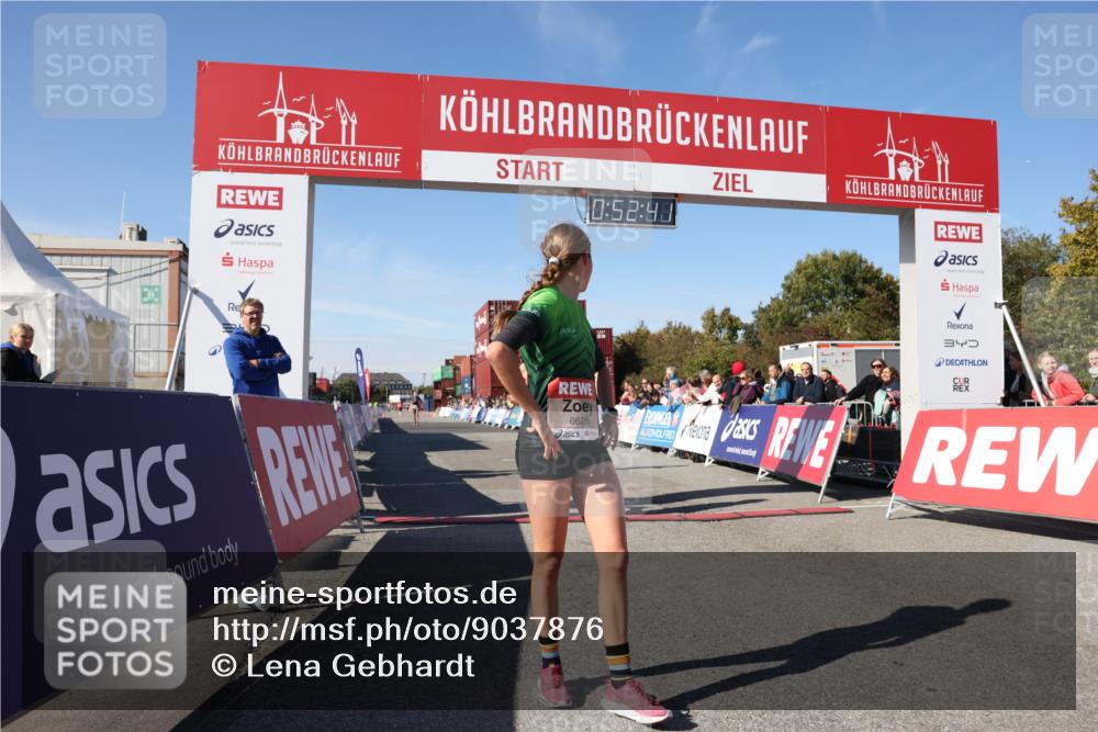 03.10.2025 - Köhlbrandbrückenlauf Lena Gebhardt http://msf.ph/oto/9037876 03.10.2025 12:52:41 Ziel 4013, 4019, 6087, 6625 meine-sportfotos.de