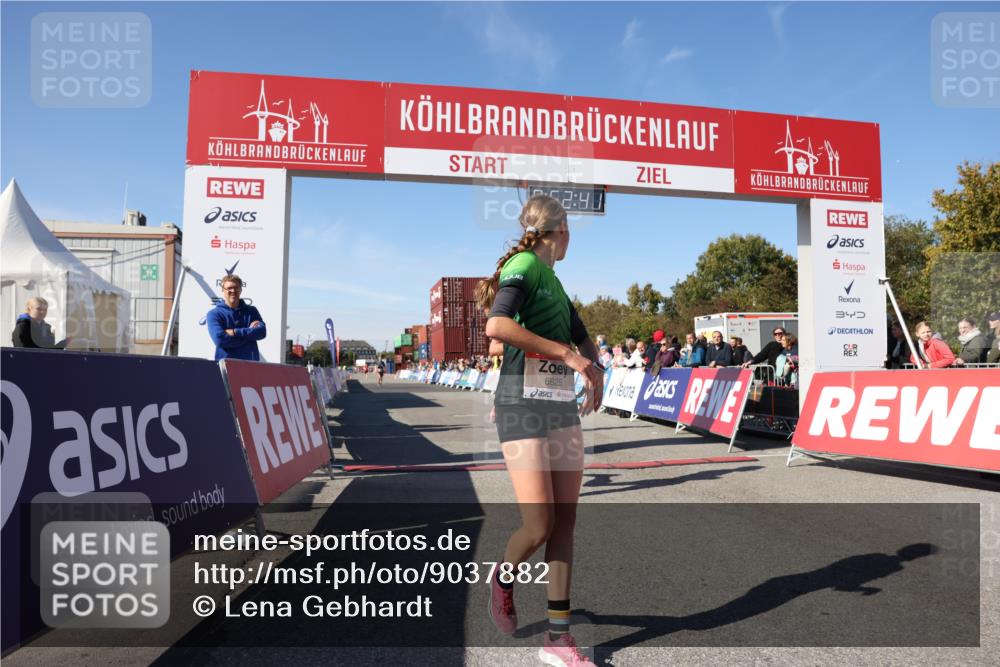 03.10.2025 - Köhlbrandbrückenlauf Lena Gebhardt http://msf.ph/oto/9037882 03.10.2025 12:52:42 Ziel 4013, 4019, 6087, 6625 meine-sportfotos.de