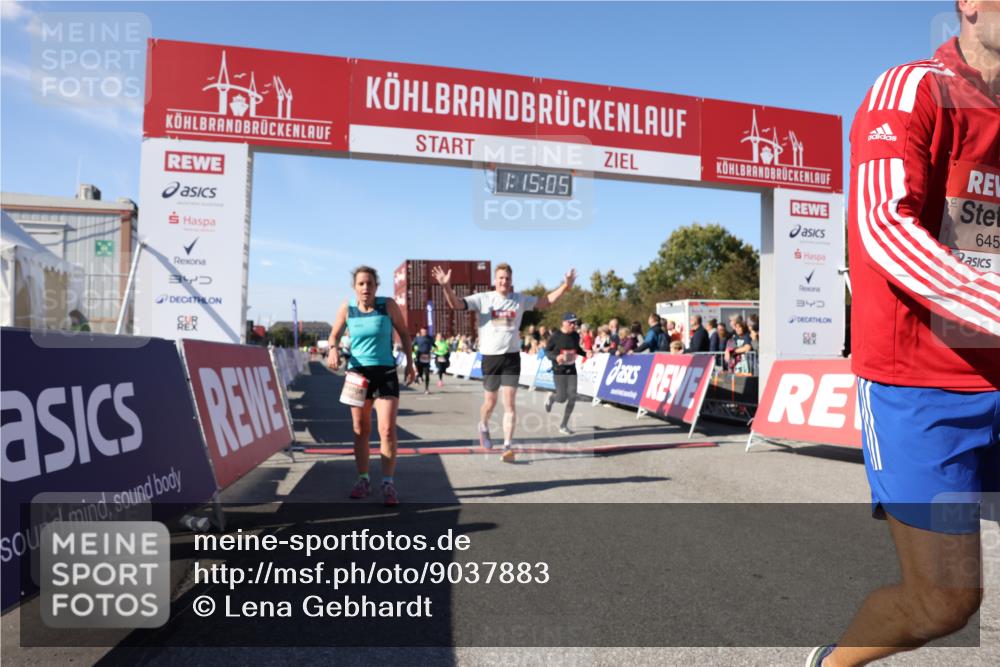 03.10.2025 - Köhlbrandbrückenlauf Lena Gebhardt http://msf.ph/oto/9037883 03.10.2025 13:15:06 Ziel 4090, 4232, 4244, 4282, 4784, 5173, 5186, 5737, 6017, 6128, 6129, 6189, 6249, 6252, 6370, 6454, 6591, 6810, 6815 meine-sportfotos.de