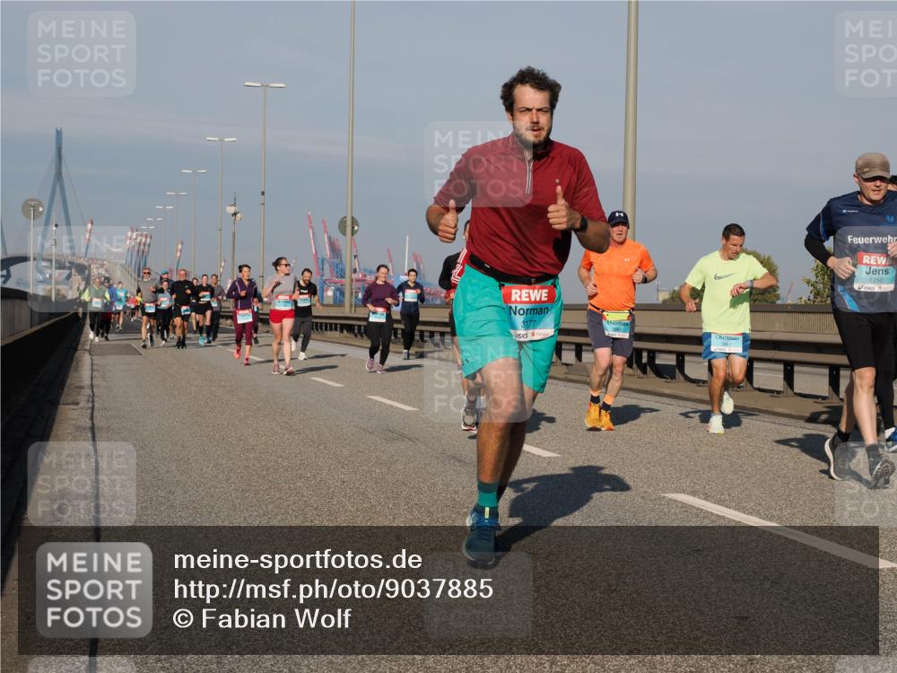 03.10.2025 - Köhlbrandbrückenlauf Fabian Wolf http://msf.ph/oto/9037885 03.10.2025 09:52:22 Position 3 3177, 2963, 1250 meine-sportfotos.de