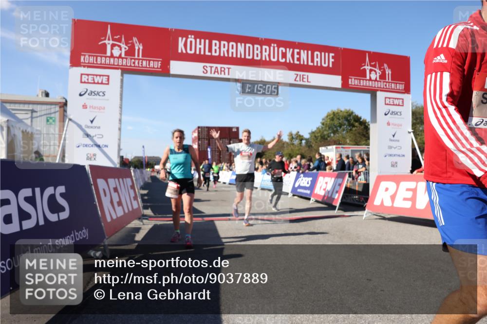 03.10.2025 - Köhlbrandbrückenlauf Lena Gebhardt http://msf.ph/oto/9037889 03.10.2025 13:15:06 Ziel 4090, 4232, 4244, 4282, 4784, 5173, 5186, 5737, 6017, 6128, 6129, 6189, 6249, 6252, 6370, 6454, 6591, 6810, 6815 meine-sportfotos.de