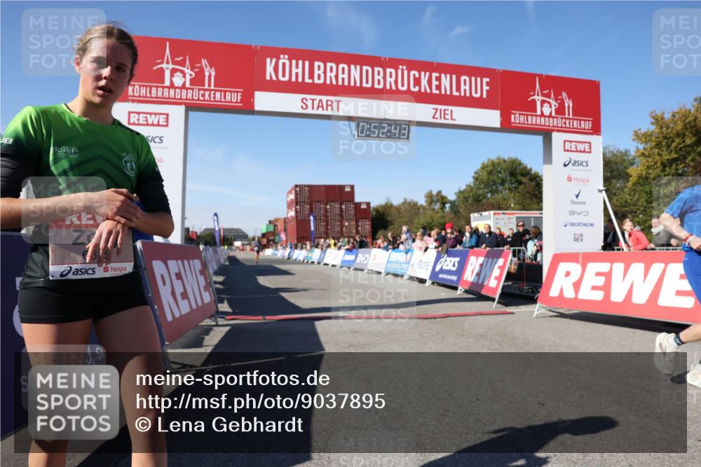 03.10.2025 - Köhlbrandbrückenlauf Lena Gebhardt http://msf.ph/oto/9037895 03.10.2025 12:52:44 Ziel 4013, 4019, 4034, 6087, 6625 meine-sportfotos.de