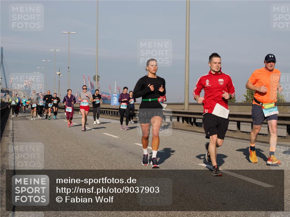 03.10.2025 - Köhlbrandbrückenlauf Fabian Wolf http://msf.ph/oto/9037903 03.10.2025 09:52:24 Position 3 3, 2983 meine-sportfotos.de