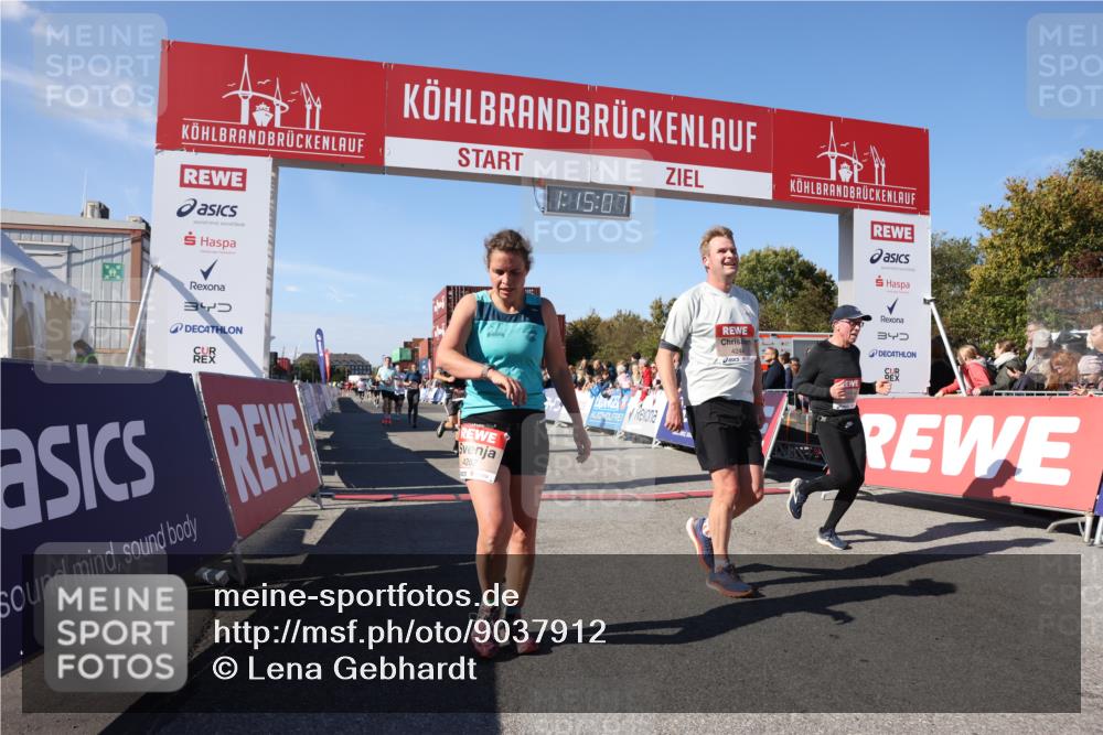 03.10.2025 - Köhlbrandbrückenlauf Lena Gebhardt http://msf.ph/oto/9037912 03.10.2025 13:15:07 Ziel 4090, 4232, 4244, 4282, 4784, 5173, 5186, 5737, 6017, 6128, 6129, 6189, 6249, 6252, 6370, 6454, 6591, 6810 meine-sportfotos.de