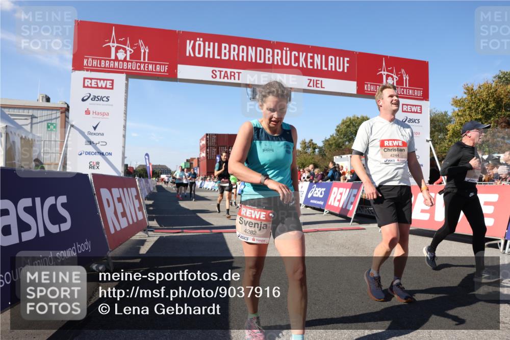 03.10.2025 - Köhlbrandbrückenlauf Lena Gebhardt http://msf.ph/oto/9037916 03.10.2025 13:15:08 Ziel 4090, 4232, 4244, 4282, 4784, 5173, 5186, 5737, 6128, 6129, 6189, 6249, 6252, 6370, 6454, 6591, 6810 meine-sportfotos.de