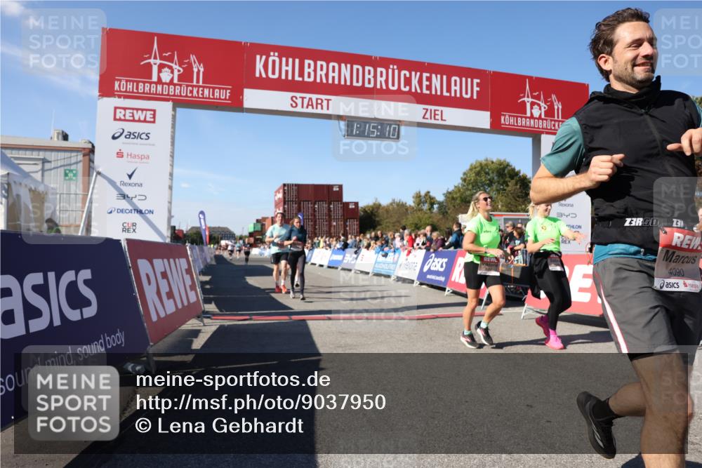 03.10.2025 - Köhlbrandbrückenlauf Lena Gebhardt http://msf.ph/oto/9037950 03.10.2025 13:15:11 Ziel 4090, 4244, 4282, 5173, 5186, 6189, 6249, 6252, 6370, 6454, 6591, 6773, 6810 meine-sportfotos.de