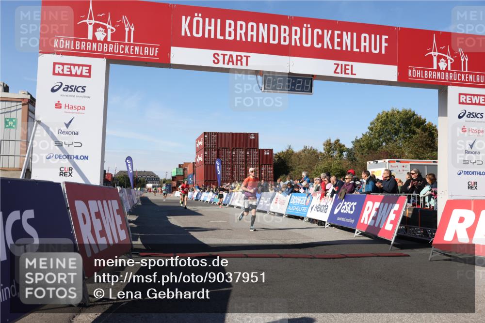03.10.2025 - Köhlbrandbrückenlauf Lena Gebhardt http://msf.ph/oto/9037951 03.10.2025 12:53:25 Ziel 4029, 4142, 5786, 6241, 6656, 6804 meine-sportfotos.de