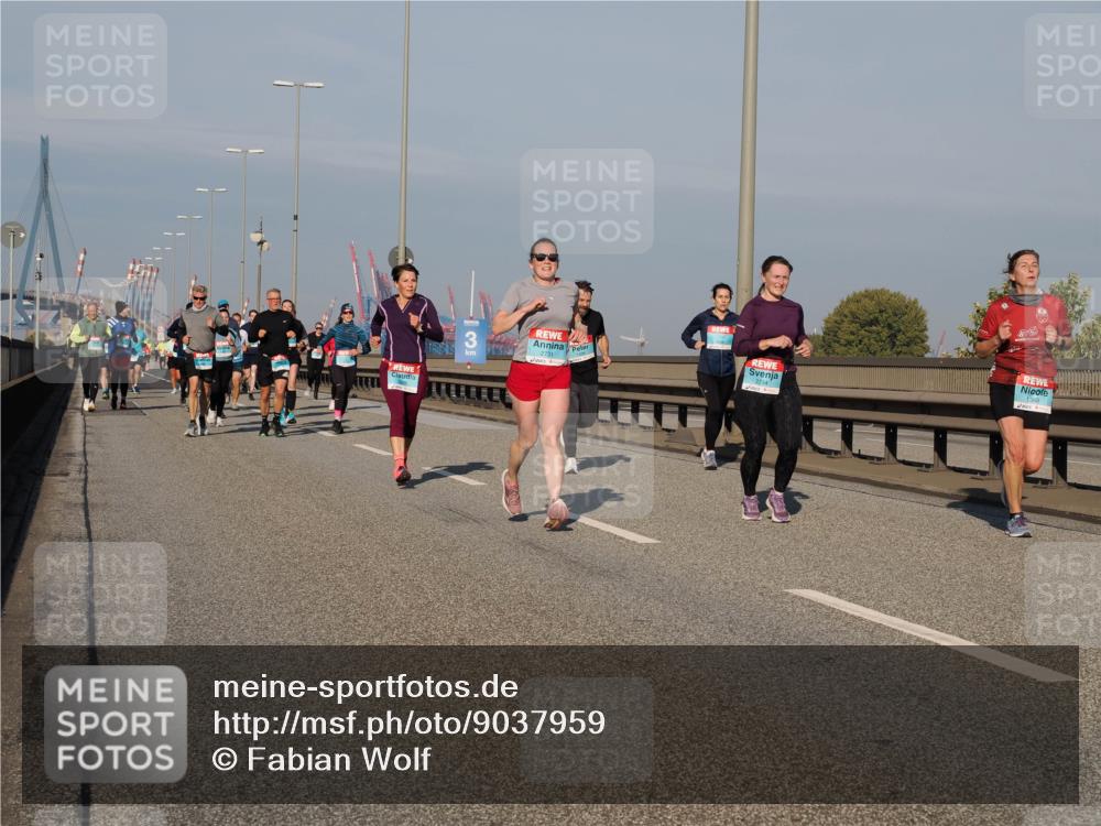 03.10.2025 - Köhlbrandbrückenlauf Fabian Wolf http://msf.ph/oto/9037959 03.10.2025 09:52:27 Position 3 3, 2731, 1363 meine-sportfotos.de