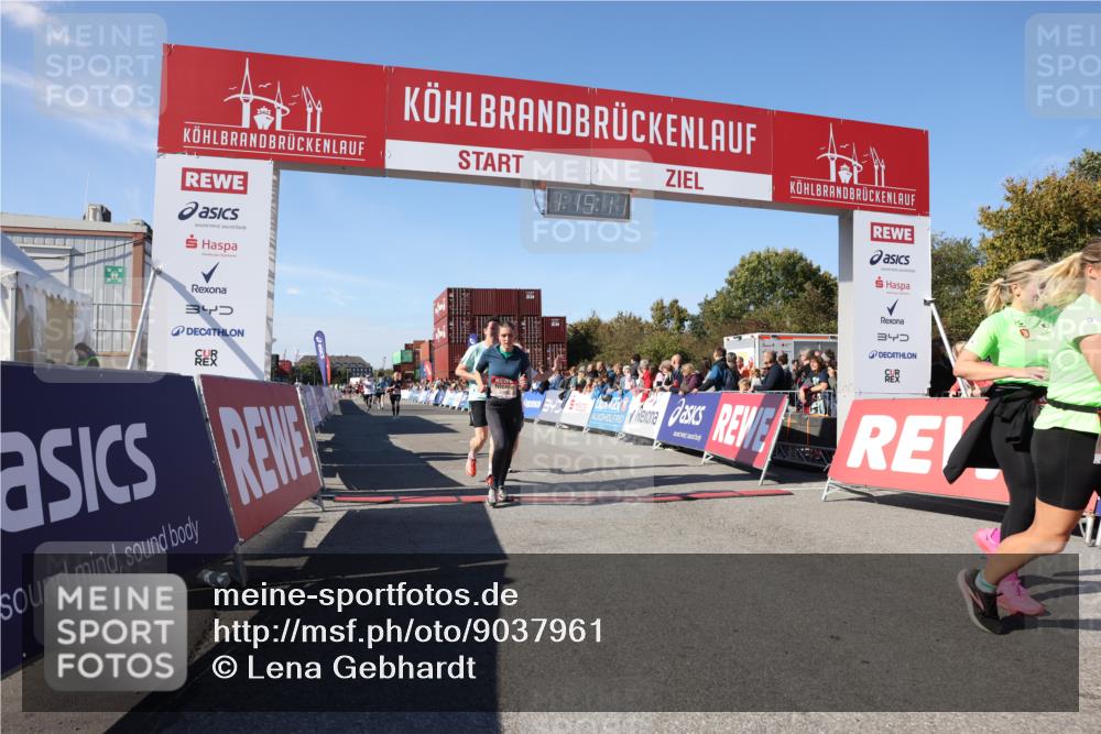 03.10.2025 - Köhlbrandbrückenlauf Lena Gebhardt http://msf.ph/oto/9037961 03.10.2025 13:15:12 Ziel 4090, 4244, 4282, 5173, 5186, 6189, 6249, 6252, 6370, 6454, 6591, 6773, 6810 meine-sportfotos.de