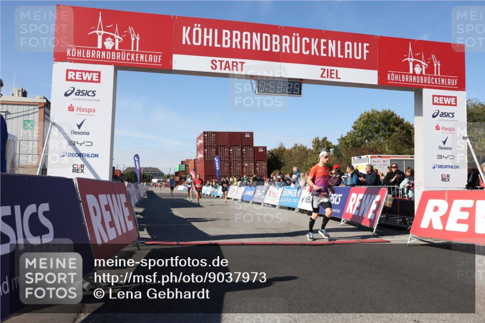 03.10.2025 - Köhlbrandbrückenlauf Lena Gebhardt http://msf.ph/oto/9037973 03.10.2025 12:53:26 Ziel 4029, 4142, 5786, 6241, 6656, 6804 meine-sportfotos.de