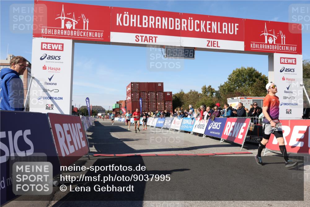 03.10.2025 - Köhlbrandbrückenlauf Lena Gebhardt http://msf.ph/oto/9037995 03.10.2025 12:53:27 Ziel 4029, 4142, 4155, 5786, 6241, 6656, 6804 meine-sportfotos.de