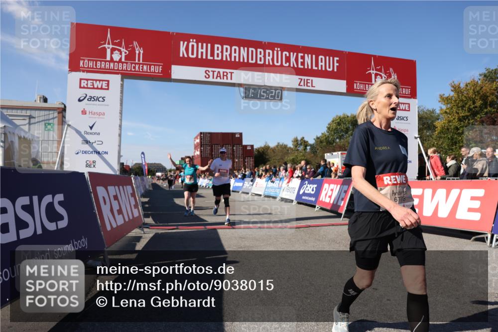 03.10.2025 - Köhlbrandbrückenlauf Lena Gebhardt http://msf.ph/oto/9038015 03.10.2025 13:15:21 Ziel 4031, 4610, 5771, 6370, 6535, 6591, 6773, 6790 meine-sportfotos.de