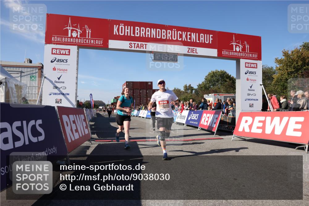 03.10.2025 - Köhlbrandbrückenlauf Lena Gebhardt http://msf.ph/oto/9038030 03.10.2025 13:15:22 Ziel 4031, 4610, 5771, 6535, 6772, 6773, 6790 meine-sportfotos.de