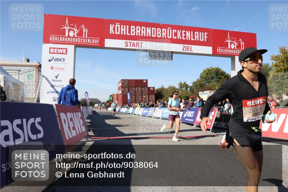 03.10.2025 - Köhlbrandbrückenlauf Lena Gebhardt http://msf.ph/oto/9038064 03.10.2025 12:53:30 Ziel 4029, 4155, 6241, 6656, 6804 meine-sportfotos.de