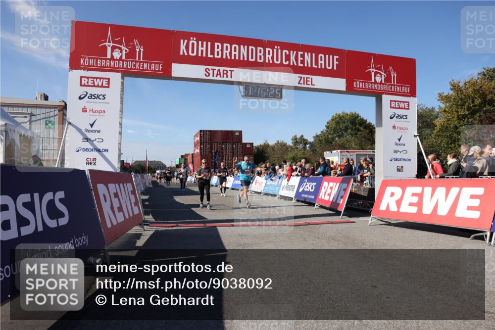03.10.2025 - Köhlbrandbrückenlauf Lena Gebhardt http://msf.ph/oto/9038092 03.10.2025 13:15:25 Ziel 4031, 4267, 4610, 4962, 5309, 5771, 6019, 6535, 6772, 6773, 6790 meine-sportfotos.de