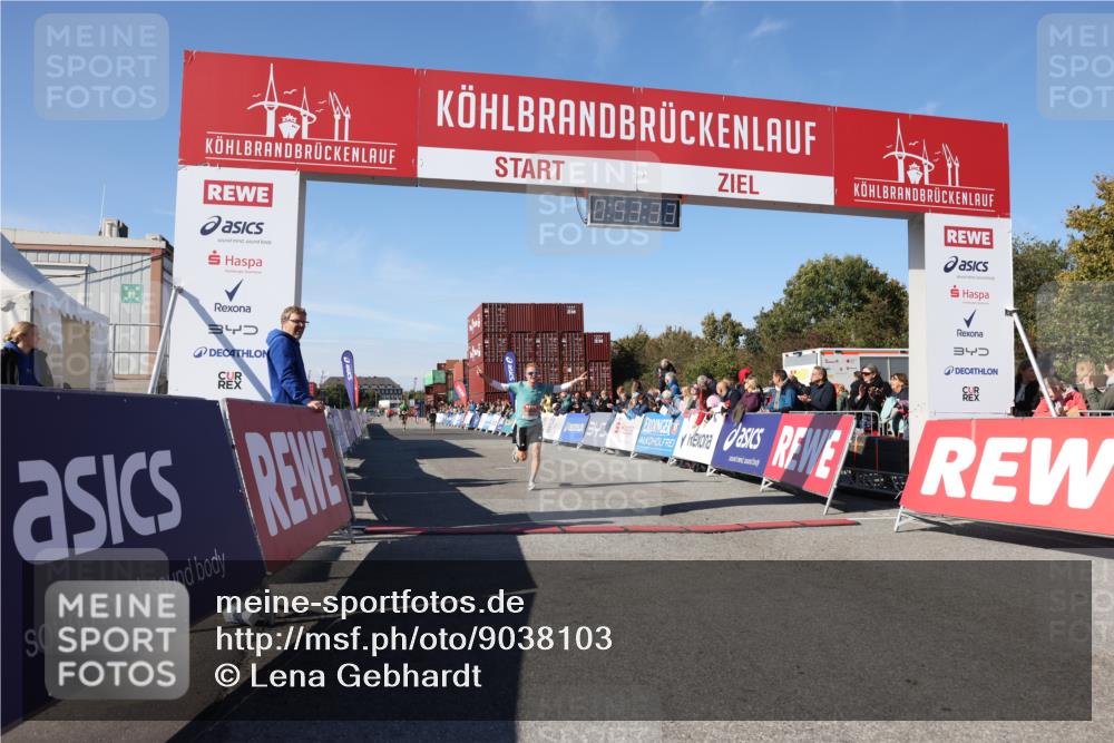 03.10.2025 - Köhlbrandbrückenlauf Lena Gebhardt http://msf.ph/oto/9038103 03.10.2025 12:53:33 Ziel 4029, 4155, 6241, 6656, 6804 meine-sportfotos.de