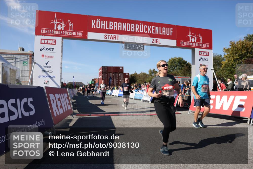 03.10.2025 - Köhlbrandbrückenlauf Lena Gebhardt http://msf.ph/oto/9038130 03.10.2025 13:15:28 Ziel 4031, 4267, 4610, 4797, 4871, 4958, 4962, 5309, 5771, 6019, 6535, 6772, 6790 meine-sportfotos.de